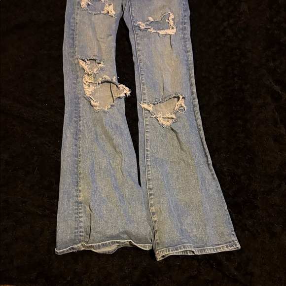American Eagle Outfitters Light Blue Distressed Flare Jeans - Picture 6 of 10